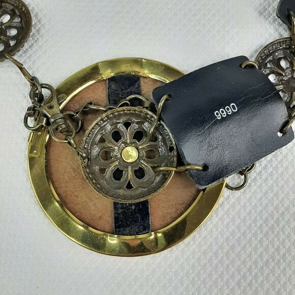 Vintage Upcycled Victorian Compact Leather Metal Belt Buckle Chain Link OSFM - Picture 6 of 8